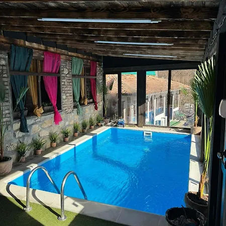 Къща за гости Complex Cherni Vrah