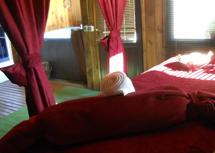 Къща за гости Complex Cherni Vrah 2*